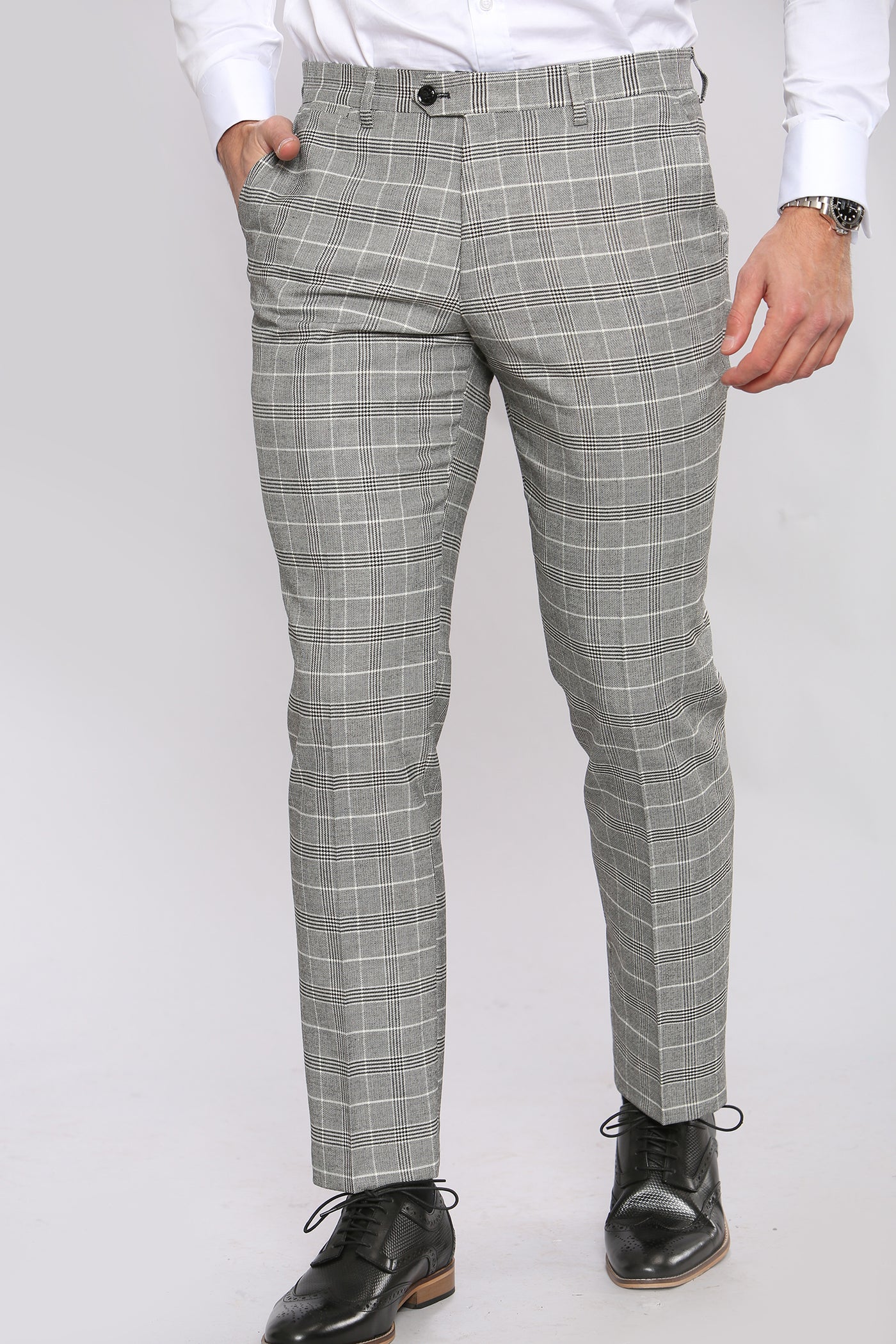 ROSS - Grey Check Three Piece Suit